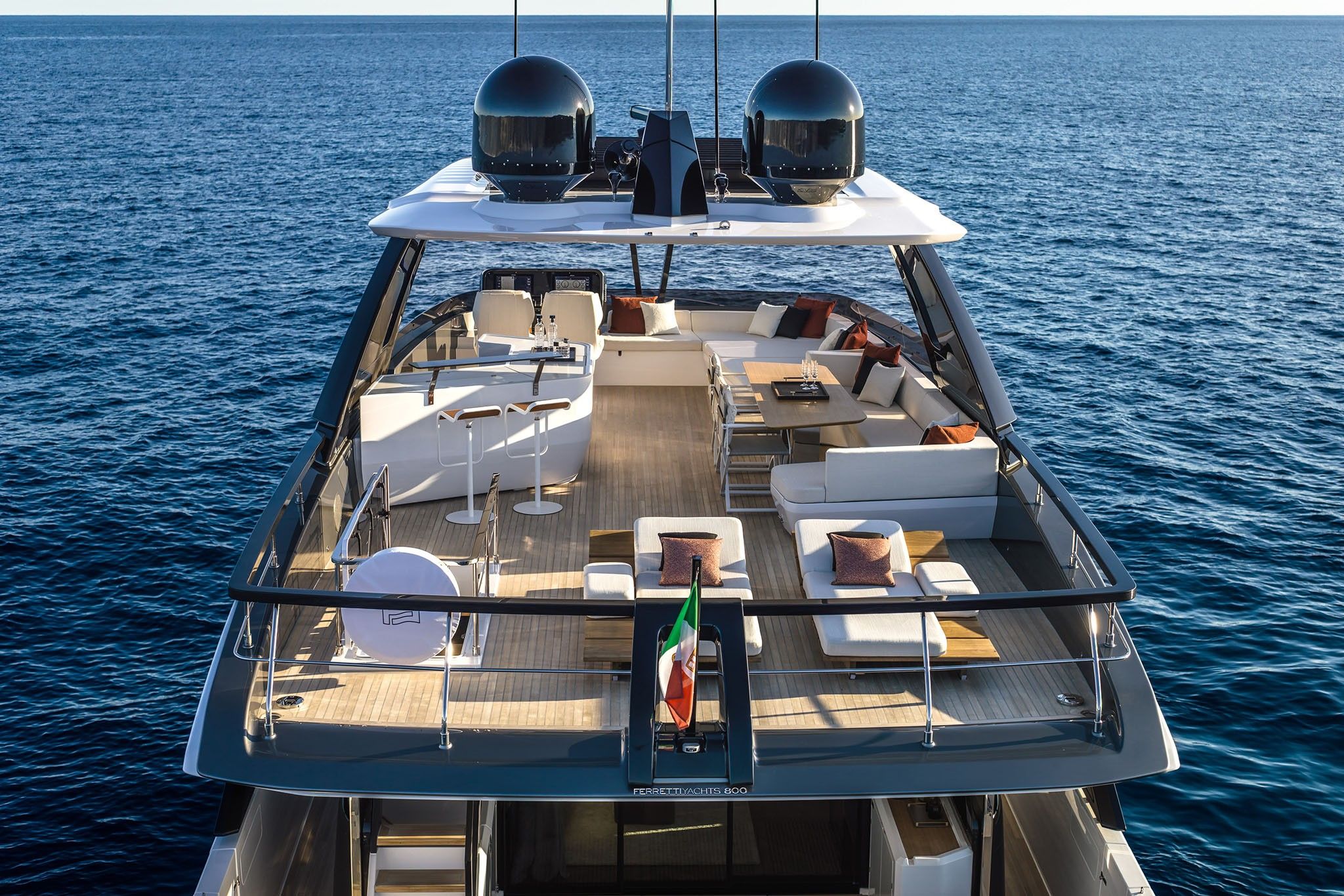 Photo of the Ferretti 800