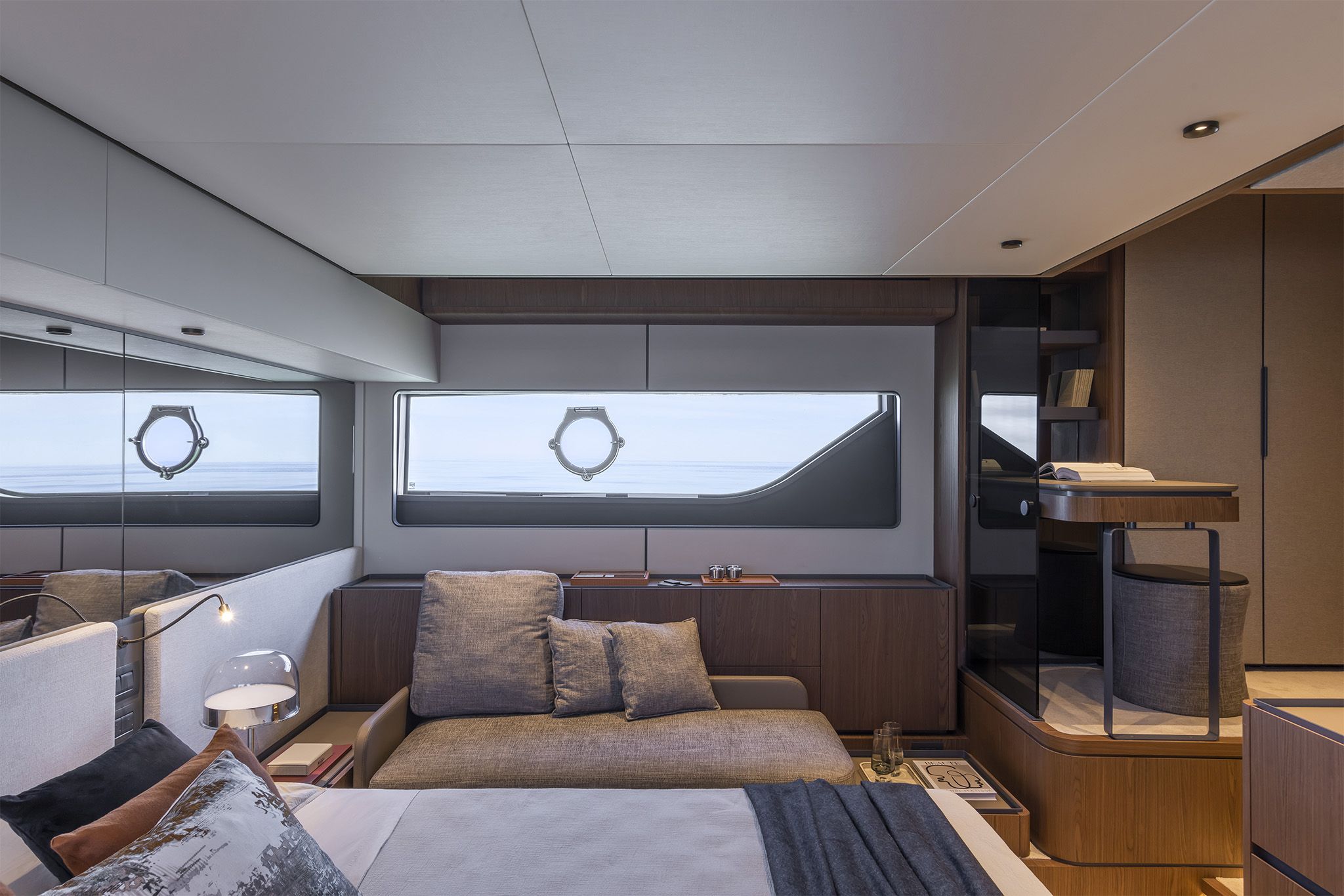 6f21 Ferretti Yachts 580 - Starship Yachts