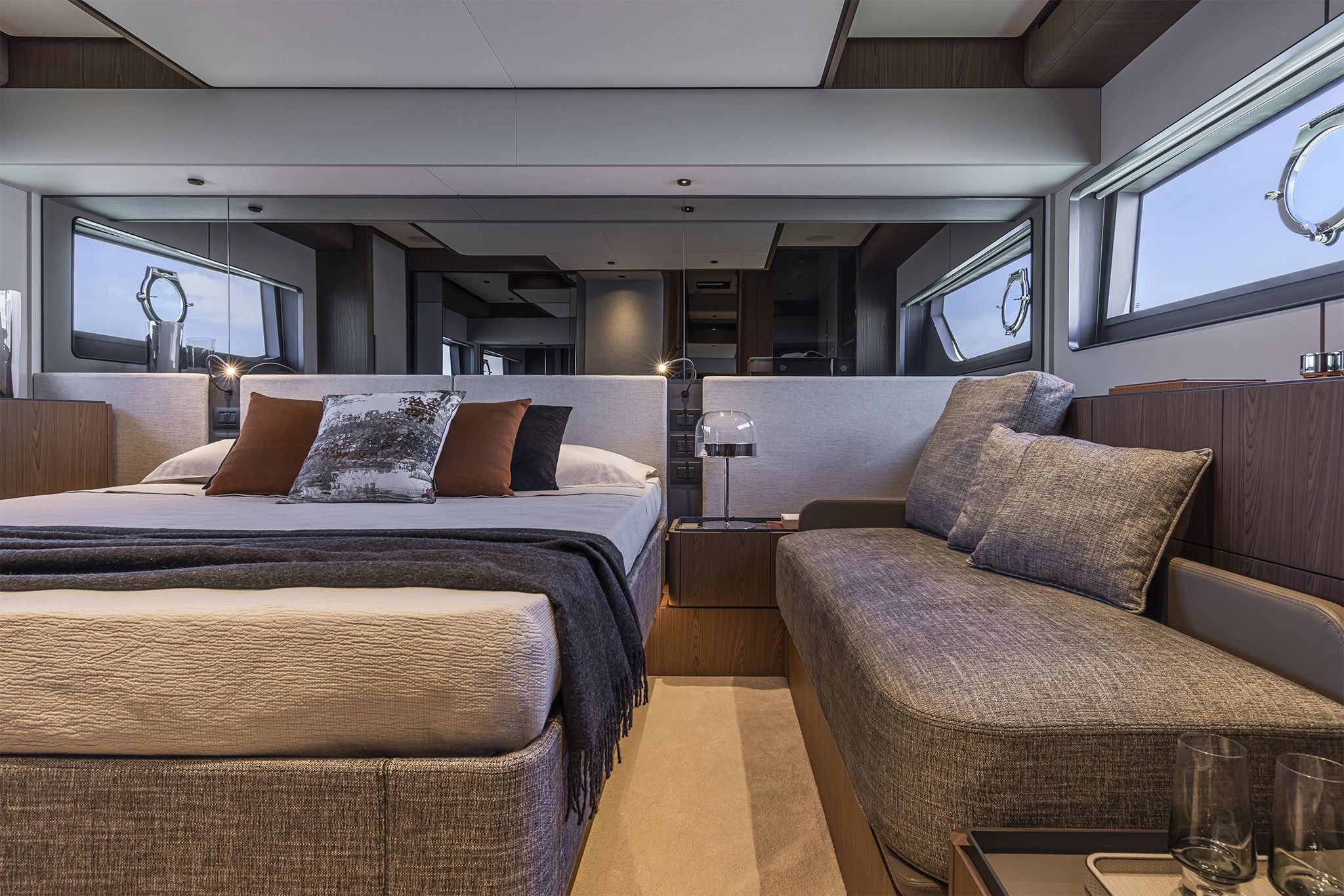 6f21 Ferretti Yachts 580 - Starship Yachts