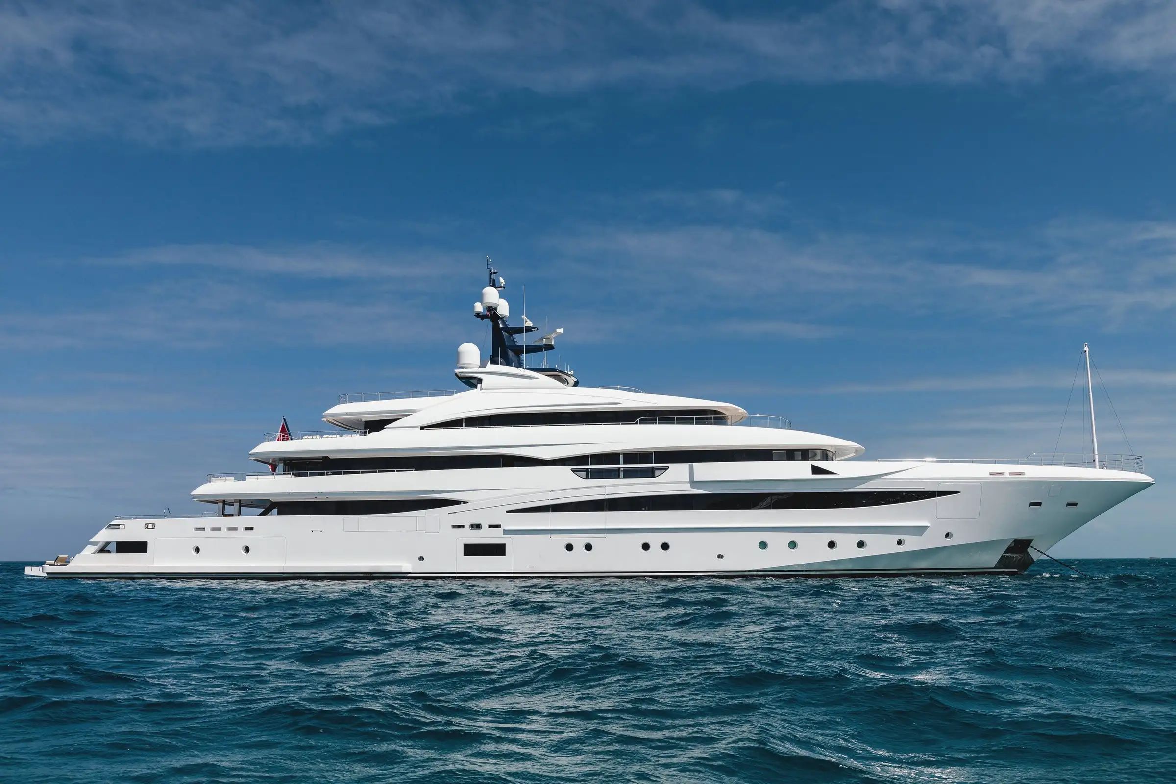 Superyacht STARBURST IV has an innovative design, and has an outstanding bulk of exterior