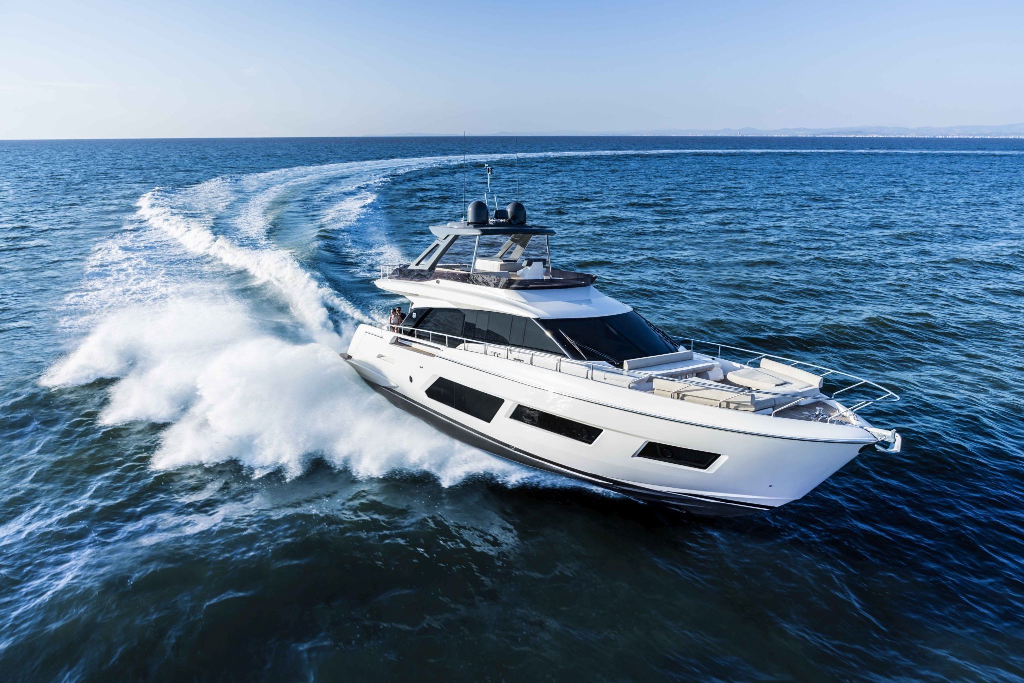 A FERRETTI A330116140510 関税送料込 日本郵船、5隻目のLNG燃料自動車専用船が竣工 │ LOGI-BIZ