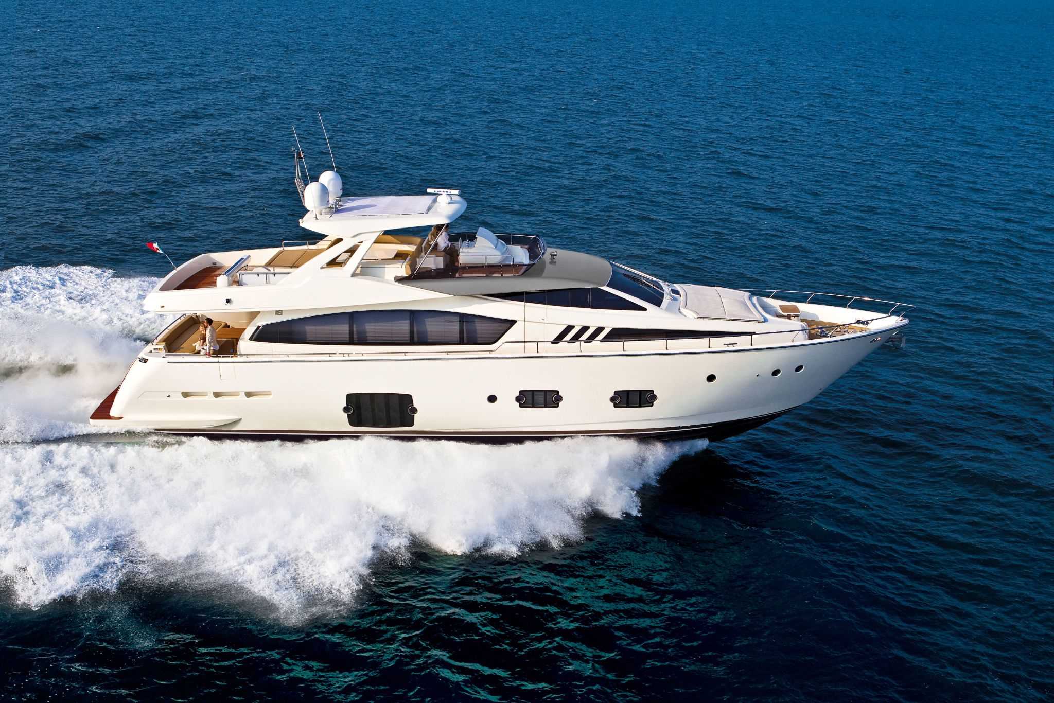 ferretti 800 yacht price